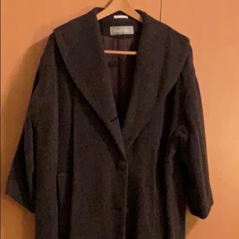 MaxMara Overcoat - Picture 2 of 5